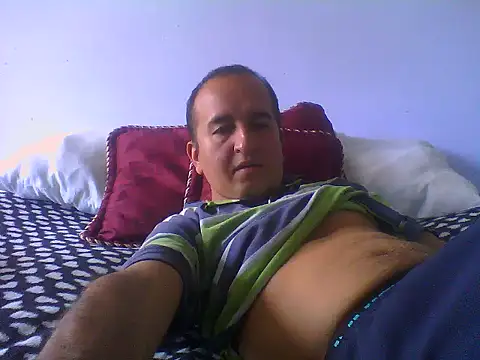 Snapshot of yazforeSolo chatting on November 30, 2025, 4:11 pm yazforeSolo online show from November 30, 2025, 4:11 pm