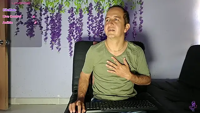 yazforeSolo online show from February 16, 2026, 12:34 pm