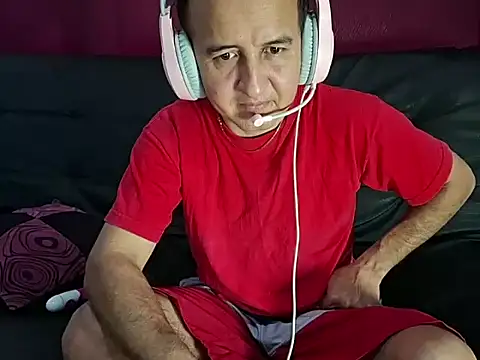 yazforeSolo online show from March 3, 2026, 1:28 pm