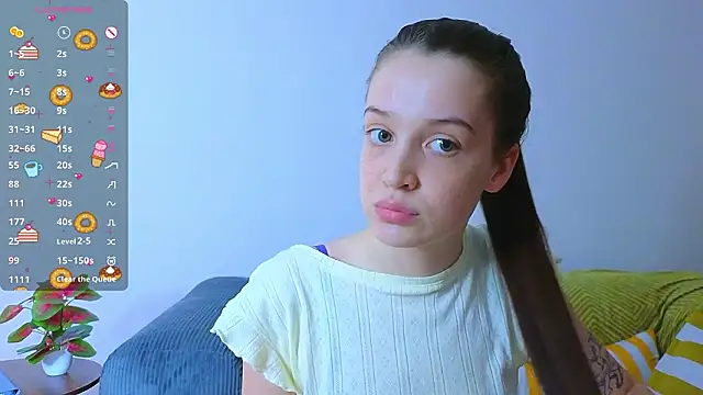 Snapshot of Sweet_Evva chatting on February 8, 2026, 6:44 pm Sweet Evva online show from February 8, 2026, 6:44 pm