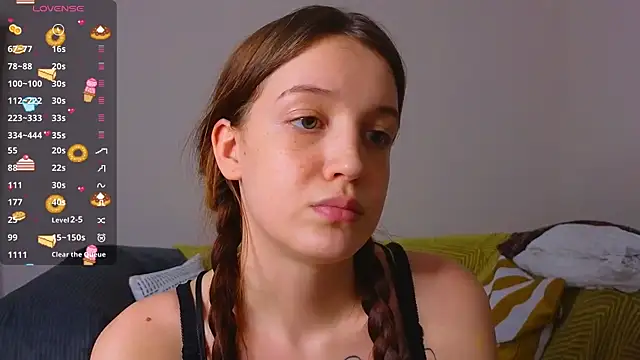 Snapshot of Sweet_Evva chatting on February 22, 2026, 7:23 pm Sweet Evva online show from February 22, 2026, 7:23 pm