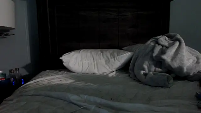 chased21 online show from December 2, 2025, 6:41 am