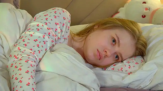 SelinSwarovski online show from March 13, 2026, 3:57 am