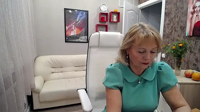 Milla Cutie18 online show from September 22, 2025, 5:31 am