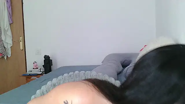 AbyCarson online show from February 21, 2025, 3:21 pm