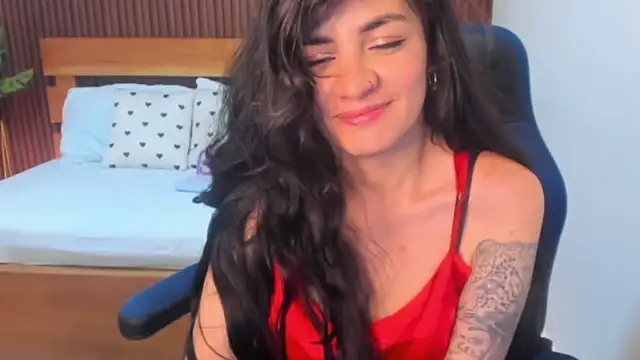 elissa iris online show from January 18, 2025, 7:15 pm