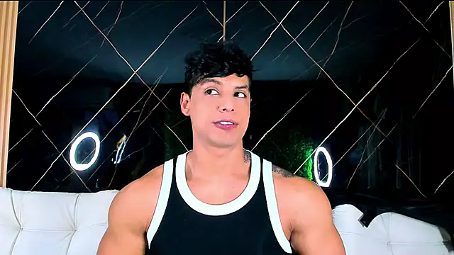 Owen Muzcle online show from January 11, 2026, 1:32 am