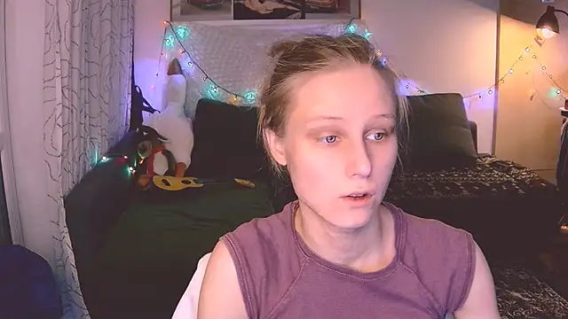 KatiKate online show from December 28, 2024, 2:21 pm