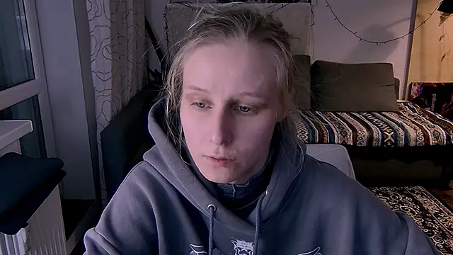 KatiKate online show from February 5, 2025, 9:50 pm