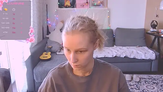 KatiKate online show from March 7, 2025, 1:29 pm