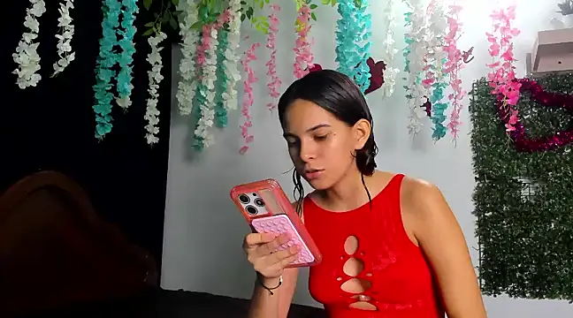 Snapshot of kattyandtom2 chatting on March 5, 2025, 1:31 am kattyandtom2 online show from March 5, 2025, 1:31 am