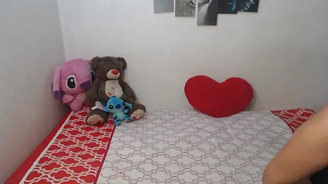 Pocahontas Princess  online show from April 8, 2026, 5:35 pm