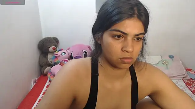 Snapshot of Pocahontas_Princess_ chatting on May 3, 2026, 10:27 pm Pocahontas Princess online show from May 3, 2026, 10:27 pm