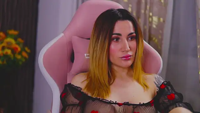 KimSkyex online show from February 24, 2025, 3:55 am