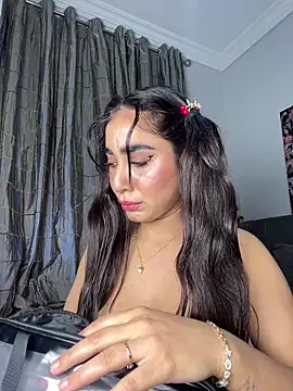 Meryem Queen online show from March 5, 2026, 10:28 pm