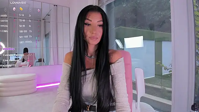 missdiamond  online show from December 1, 2025, 7:46 am