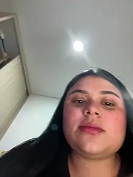 alissonfernandez  online show from February 16, 2025, 1:14 am