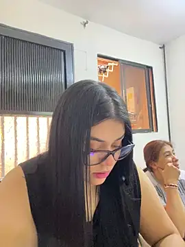 Snapshot of alissonfernandez_ chatting on June 26, 2026, 7:29 pm alissonfernandez online show from June 26, 2026, 7:29 pm