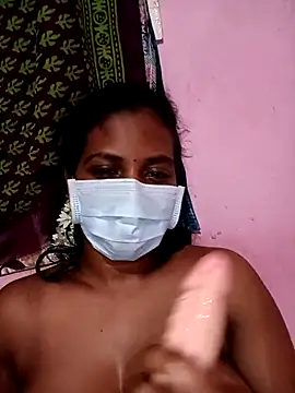 Villageammu18 online show from April 1, 2026, 5:43 pm