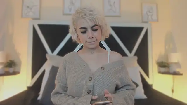 marian pinzon online show from December 5, 2025, 2:31 am