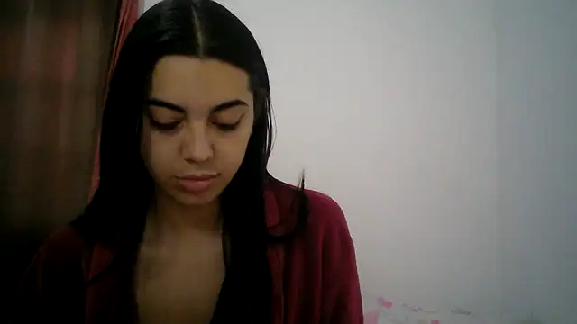 isabella048 online show from September 10, 2025, 7:14 pm