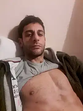 Snapshot of MrTamburine22 chatting on December 19, 2024, 2:24 pm MrTamburine22 online show from December 19, 2024, 2:24 pm