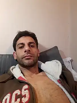 Snapshot of MrTamburine22 chatting on February 15, 2025, 1:38 pm MrTamburine22 online show from February 15, 2025, 1:38 pm