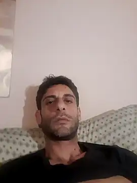 Snapshot of MrTamburine22 chatting on March 1, 2025, 2:13 pm MrTamburine22 online show from March 1, 2025, 2:13 pm