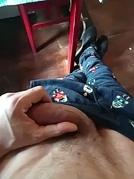 MrTamburine22 online show from March 9, 2026, 1:04 pm