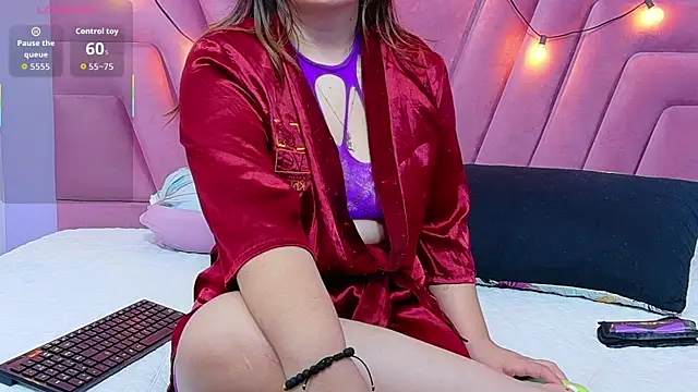 Snapshot of hornybarelylegalgirl chatting on May 13, 2026, 12:02 pm hornybarelylegalgirl online show from May 13, 2026, 12:02 pm
