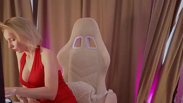 Snapshot of bubbling_crush chatting on February 7, 2025, 5:52 am bubbling crush online show from February 7, 2025, 5:52 am