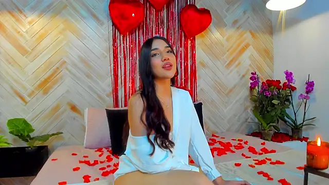 Snapshot of AniiRose chatting on February 15, 2025, 3:20 am AniiRose online show from February 15, 2025, 3:20 am