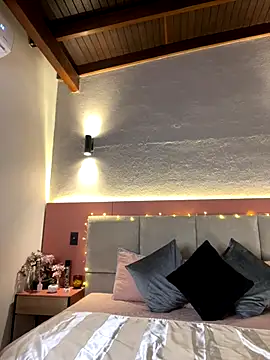 Snapshot of AniiRose chatting on September 13, 2025, 12:43 am AniiRose online show from September 13, 2025, 12:43 am