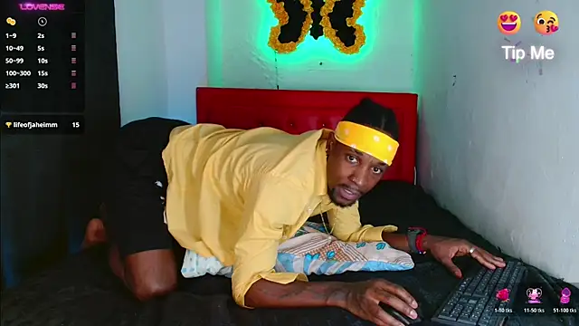 Aroonpapisex online show from April 10, 2026, 4:12 pm