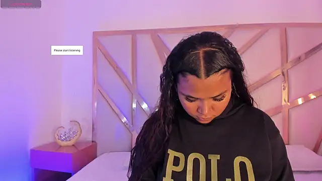 Carolina Evanss online show from November 12, 2025, 11:43 am