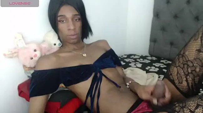 lucianadolll online show from March 22, 2025, 2:48 am