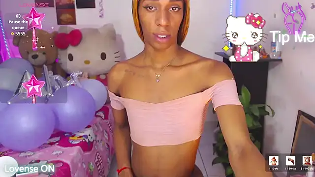 lucianadolll online show from April 21, 2026, 9:06 pm