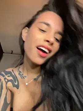 alessia iris19 online show from October 25, 2025, 1:13 am