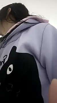 Snapshot of dholcee chatting on December 18, 2024, 11:02 am dholcee online show from December 18, 2024, 11:02 am