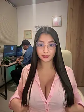 licky lu online show from May 4, 2026, 2:29 am