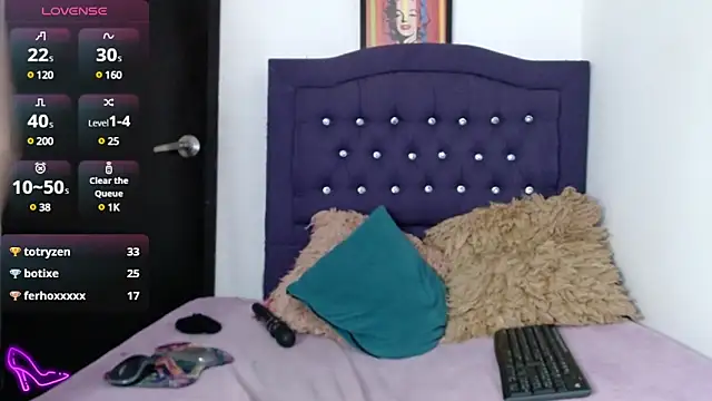 Snapshot of MARYQUANT chatting on February 7, 2025, 6:45 am MARYQUANT online show from February 7, 2025, 6:45 am