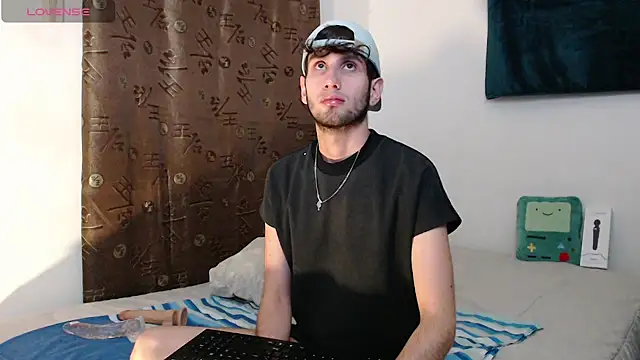 Thhiago tay online show from November 22, 2025, 8:57 am