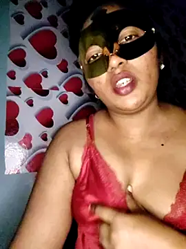 RomeoJuliet345 online show from January 24, 2025, 10:51 pm