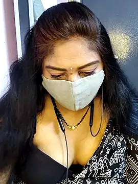 RomeoJuliet345 online show from March 28, 2026, 10:04 am