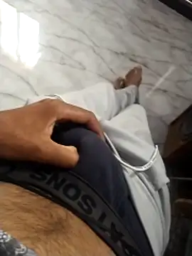 PracticalGum40 online show from January 15, 2026, 2:27 am