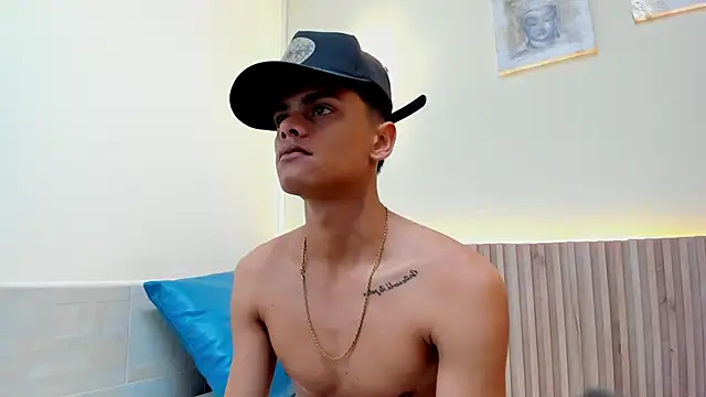 Snapshot of Billy_zander chatting on December 6, 2024, 1:11 pm Billy zander online show from December 6, 2024, 1:11 pm