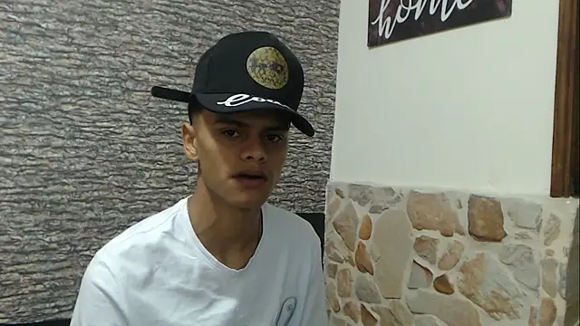 Snapshot of Billy_zander chatting on January 10, 2025, 12:58 pm Billy zander online show from January 10, 2025, 12:58 pm