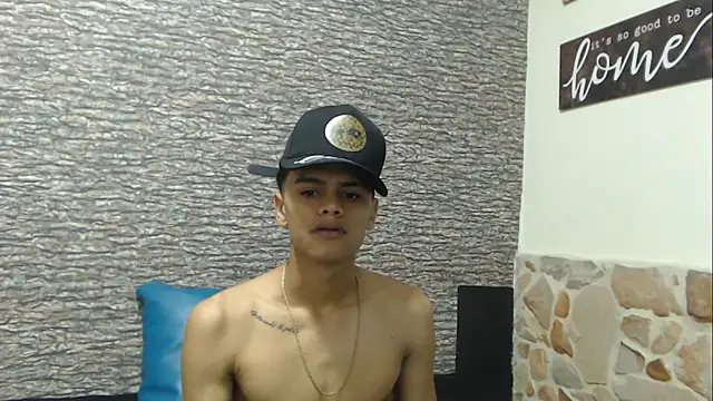 Snapshot of Billy_zander chatting on January 16, 2025, 1:14 pm Billy zander online show from January 16, 2025, 1:14 pm