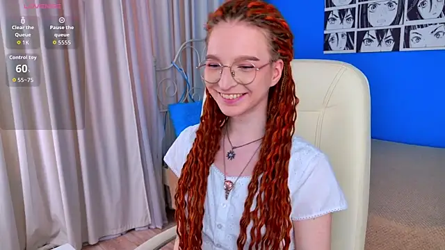 Snapshot of VioletShine chatting on May 9, 2026, 12:32 pm VioletShine online show from May 9, 2026, 12:32 pm