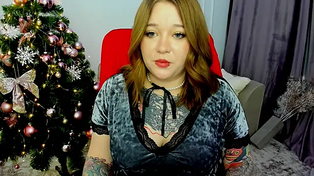 MoonLghte online show from December 30, 2024, 10:34 pm